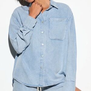 Spiritual Gangster Beaudry Chambry Button Down Shirt~SMALL~in sunbleached blue